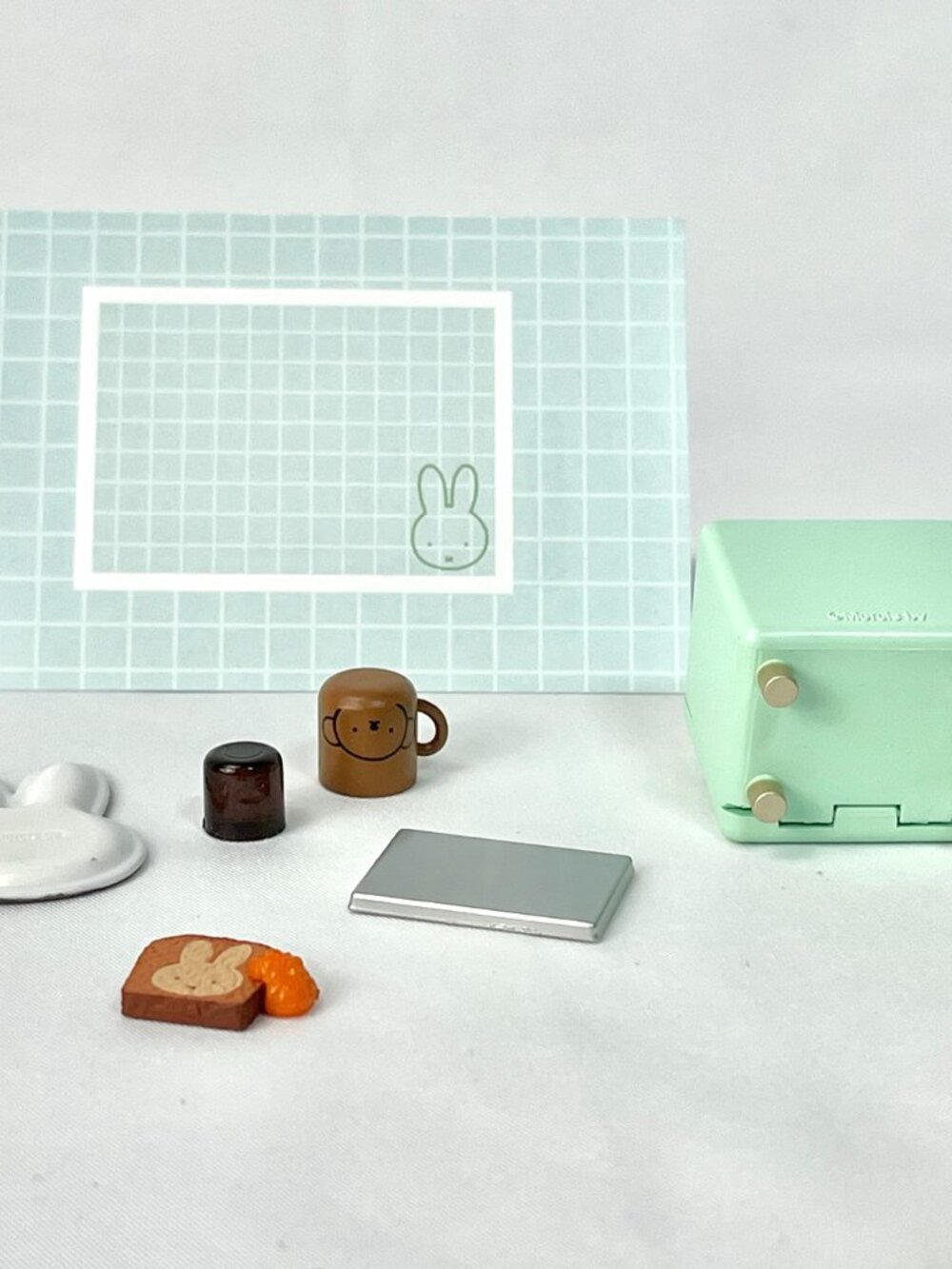 Re-ment 2025 Miffy Natural Kitchen: Toaster Set Box #8 - Picture 5 of 9